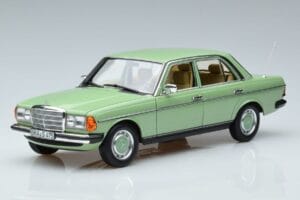 Mercedes 200 W123 Grön Norev 1:18