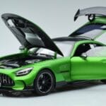 Mercedes AMG GT C190 Black Series Green Hell Magno Specialutgåva Norev 1:18