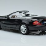 Mercedes SL500 R230 Svart Norev 1:18
