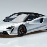 McLaren McLaren Artura Kupé Silver GT Spirit 1:18 1:18 Resin