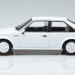 Opel Opel Kadett D GTE Halvkombi Vit MCG 1:18 1:18 Metall
