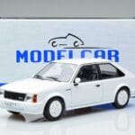 Opel Opel Kadett D GTE Halvkombi Vit MCG 1:18 1:18 Metall