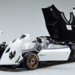 Pagani Pagani Zonda HP Barchetta Kolfiber Vit LCD 1:18 1:18 Metall