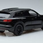 Volkswagen Volkswagen Touareg CR Svart FAW 1:18 1:18 Metall