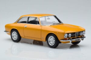 Alfa Romeo 1750 GTV Gul Norev 1:18 187910 Metall — bild 5 av 7