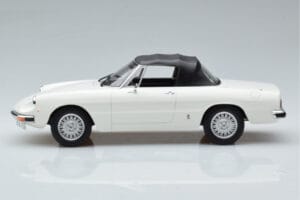 Alfa Romeo 2000 Spider Vit Norev 1:18 187882 Metall — bild 3 av 7