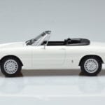 Alfa Romeo 2000 Spider Vit Norev 1:18 - image 4 of 7
