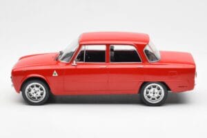 Alfa Romeo Giulia Nuova Super Röd Custom Wheels MCG 1:18 MCG18333 Metall — bild 3 av 6