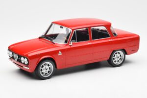 Alfa Romeo Giulia Nuova Super Röd Custom Wheels MCG 1:18 MCG18333