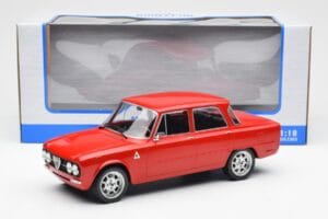 Alfa Romeo Giulia Nuova Super Röd Custom Wheels MCG 1:18 MCG18333 Metall — bild 6 av 6