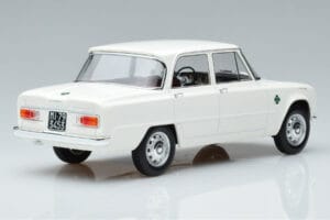 Alfa Romeo Giulia Ti Super Norev 1:18 187970 Metall — bild 2 av 6