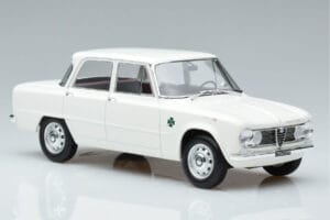 Alfa Romeo Giulia Ti Super Norev 1:18 187970 Metall — bild 4 av 6