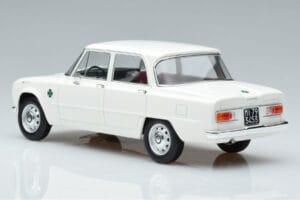 Alfa Romeo Giulia Ti Super Norev 1:18 187970 Metall — bild 5 av 6