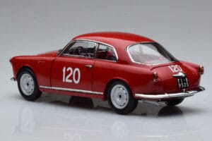 Alfa Romeo Giulietta SV #120 Mille Miglia 1956 Kyosho 1:18 08957A Metall — bild 6 av 9