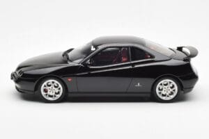 Alfa Romeo GTV V6 916 Svart Otto 1:18 OT1057 Resin — bild 3 av 6