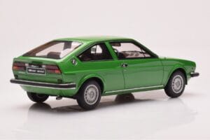 Alfa Romeo Alfasud Sprint Grön Otto 1:18 OT1043 Resin — bild 2 av 6
