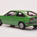 Alfa Romeo Alfasud Sprint Grön Otto 1:18 - image 5 of 6