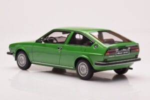 Alfa Romeo Alfasud Sprint Grön Otto 1:18 OT1043 Resin — bild 5 av 6