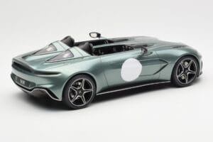 Aston Martin V12 Speedster Grön Metallic GT Spirit 1:18 GT906 Resin — bild 2 av 6