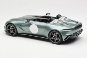 Aston Martin V12 Speedster Grön Metallic GT Spirit 1:18 GT906 Resin — bild 5 av 6