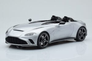 Aston Martin V12 Speedster Silver GT Spirit 1:18 GT430