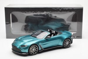 Aston Martin V12 Vantage Roadster Tayos Turkos Grön GT Spirit 1:18 GT445 Resin — bild 6 av 6