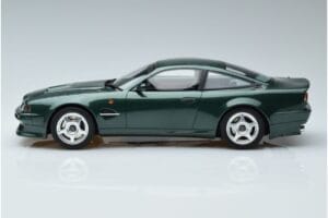 Aston Martin V8 Vantage Le Mans GT Spirit 1:18 GT401 Resin — bild 3 av 6