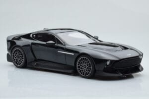 Aston Martin Victor Svart GT Spirit 1:18 GT428 Resin — bild 4 av 6