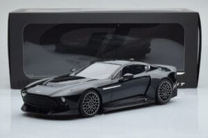Aston Martin Victor Svart GT Spirit 1:18 GT428 Resin — bild 6 av 6