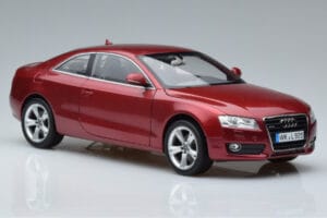 Audi A5 B8 Granatröd Norev 1:18 188352 Metall — bild 5 av 7