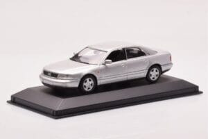 Audi A8 D2 Silver Minichamps 1:43 433013006 Metall — bild 2 av 4