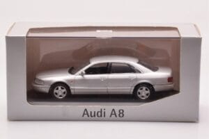 Audi A8 D2 Silver Minichamps 1:43 433013006 Metall — bild 4 av 4