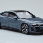 Audi E-Tron GT Grå GT Spirit 1:18 - image 4 of 6