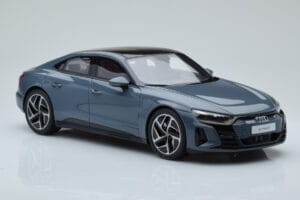 Audi E-Tron GT Grå GT Spirit 1:18 GT393 Resin — bild 4 av 6