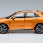 Audi Q3 F3 Orange FAW 1:18 05730Q32019 Metall - image 4 of 7