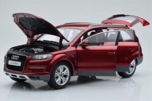 Audi Q7 4L Granatröd Kyosho 1:18 09222R Metall — bild 2 av 8