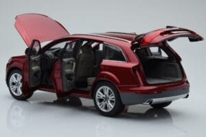 Audi Q7 4L Granatröd Kyosho 1:18 09222R Metall — bild 5 av 8
