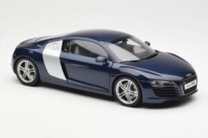 Audi R8 4.2 FSI V8 Blå Kyosho 1:18 09213BL Metall — bild 6 av 8