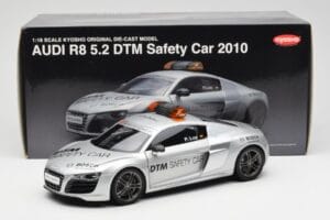 Audi R8 5.2 DTM Safety Car 2010 Kyosho 1:18 09216DTM Metall — bild 8 av 8