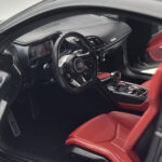 Audi R8 Performance Svart Kengfai 1:18 - image 8 of 10