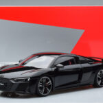 Audi R8 Performance Svart Kengfai 1:18 - image 10 of 10