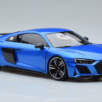 Audi R8 Performance Blå Kengfai 1:18 - image 6 of 10