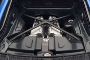 Audi R8 Performance Blå Kengfai 1:18 VAKF-0355 Metall — bild 9 av 10