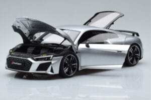 Audi R8 Performance Silver Kengfai 1:18 VAKF-0354 Metall — bild 2 av 10