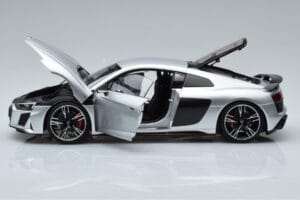 Audi R8 Performance Silver Kengfai 1:18 VAKF-0354 Metall — bild 4 av 10