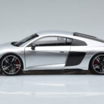 Audi R8 Performance Silver Kengfai 1:18 - image 5 of 10
