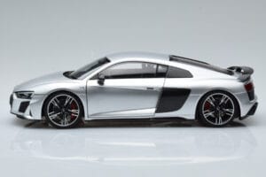Audi R8 Performance Silver Kengfai 1:18 VAKF-0354 Metall — bild 5 av 10
