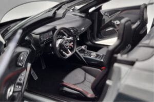 Audi R8 Spyder Performance Nardo Grå Kengfai 1:18 VAKF-0352 Metall — bild 9 av 11