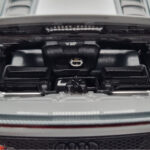 Audi R8 Spyder Performance Nardo Grå Kengfai 1:18 - image 10 of 11