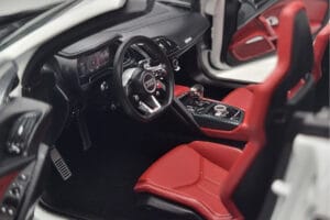 Audi R8 Spyder Performance Vit Kengfai 1:18 VAKF-0351 Metall — bild 9 av 11